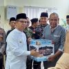 Bupati Berikan Bantuan Kepada Pelaku UMKM Kabupaten Karimun